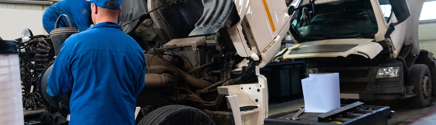 Carrosserie poids lourds Bordeaux : l'expertise du service de réparation de Truck Bull